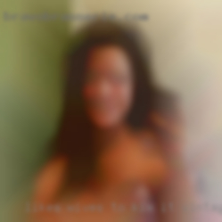 Likes wives to kiX it V1ntageR3d nude style from Raleigh.